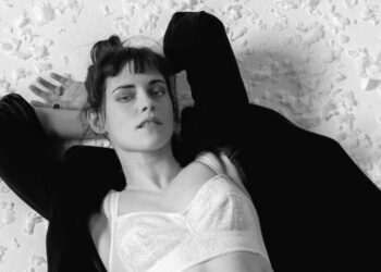 Kristen Stewart Wants to Blow Up the Myth of the Brilliant Male Actor