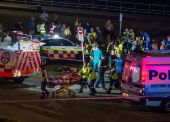 Witnesses Fled Bondi Beach as Gunmen Targeted Jewish Event