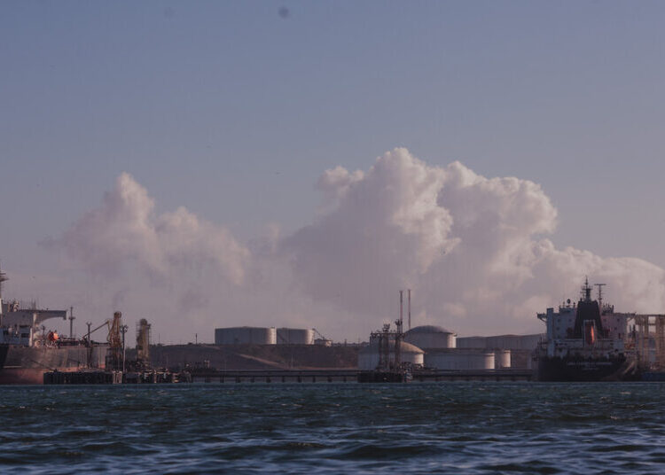 Trump Orders Blockade of ‘Sanctioned Tankers’ Around Venezuela