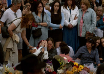 Gunmen in Sydney Massacre Were Motivated by Islamic State, Officials Say