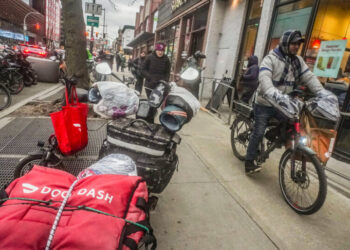 Uber and DoorDash Try to Halt N.Y.C. Law That Encourages Tipping