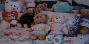 A Sobering New Documentary Goes Inside the Bedrooms of School-Shooting Victims