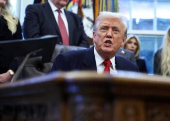 ‘Sign of complete political collapse’: Trump dragged over panicked plea in GOP race