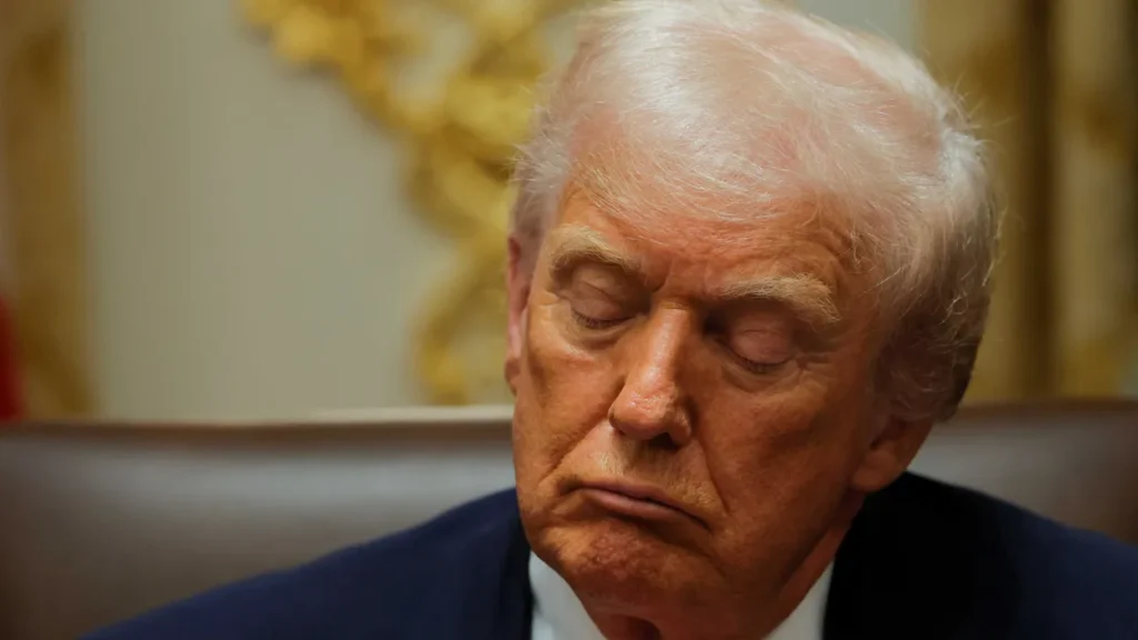 Trump’s orbit fear he’s now ‘flying blind’: report