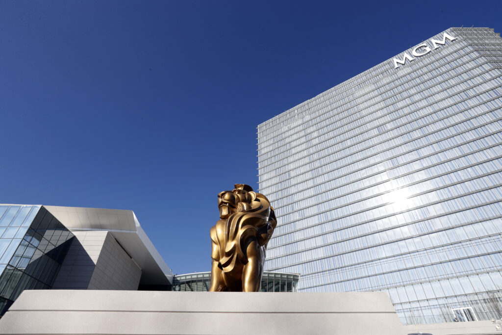 1 killed in shooting at MGM National Harbor