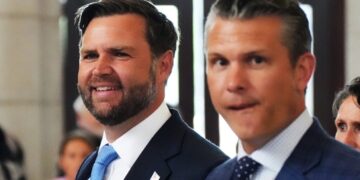 JD Vance Sent Bizarre Lonely Text to His Bombing Group Chat: “This Chat’s Kind of Dead. Anything Going On?”