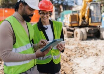 Construction workers are earning up to 30% more and some are nabbing six-figure salaries in the data center boom