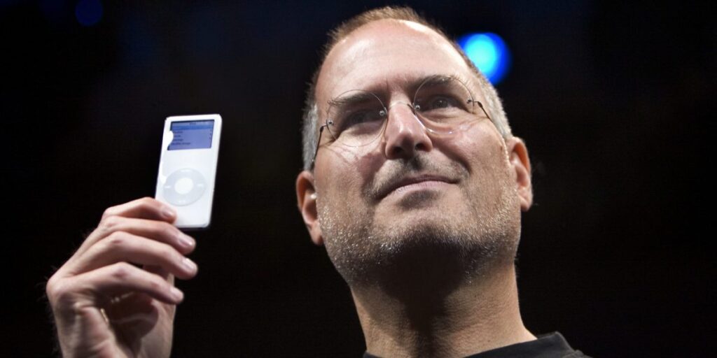 Apple is experiencing its biggest leadership shakeup since Steve Jobs died, with over half a dozen key executives headed for the exits