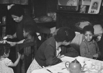 How to Approach Even the Hardest Family Discussions