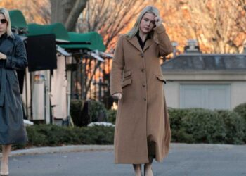 ‘Trying to smear me!’ Karoline Leavitt’s brother rages as report debunks White House story