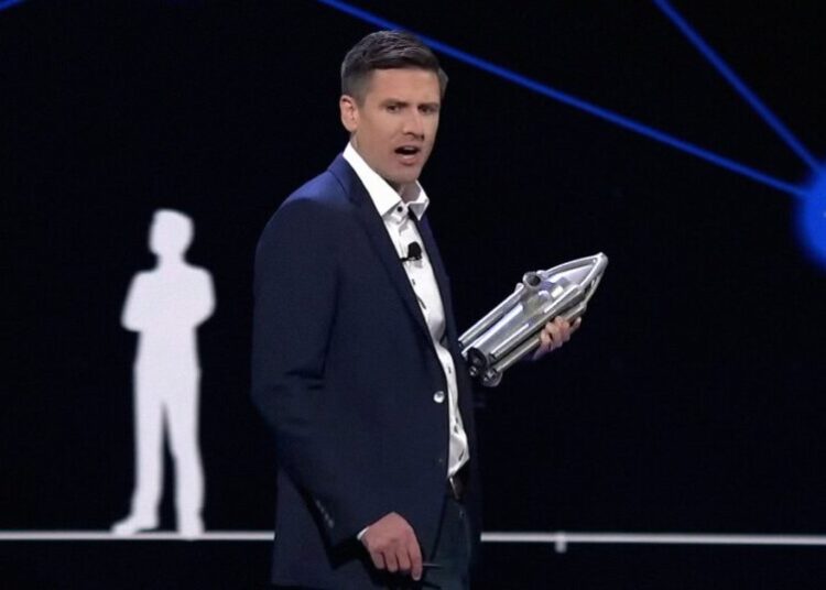 There’s Something Very Weird About Blue Origin’s Device That Generates Electricity From Moon Dust