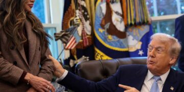 ‘Doth protest too much’: Critics flag White House’s aggressive denial of shocking story