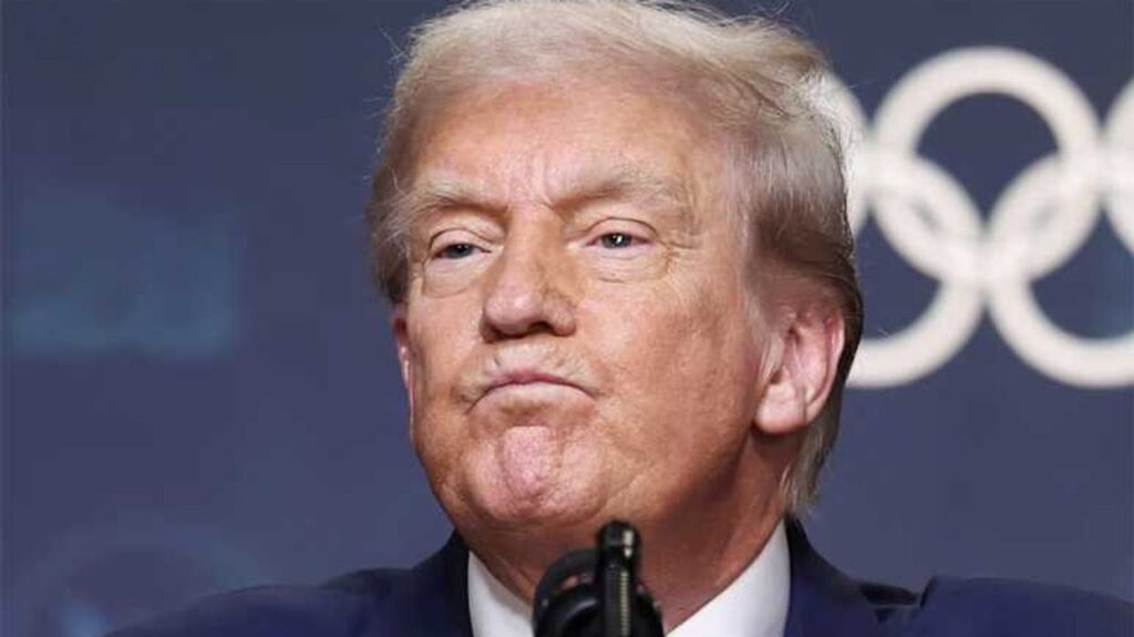 ‘Long and brutal campaign’ to avoid impeachment​ set to hurt even Trump allies: insider