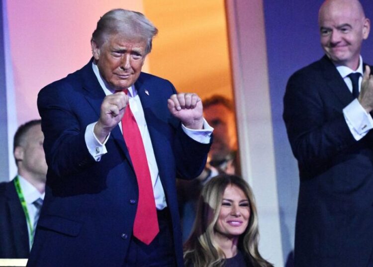 ‘Yammering’ Trump stage performance earns him ‘elderly man’ brand