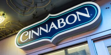 Cinnabon franchise immediately fires Wisconsin worker who went viral for racist rant