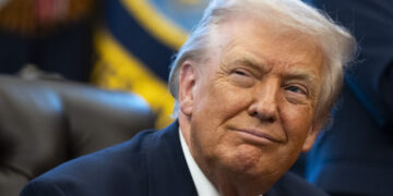 Trump announces $11 billion tariff relief for farmers