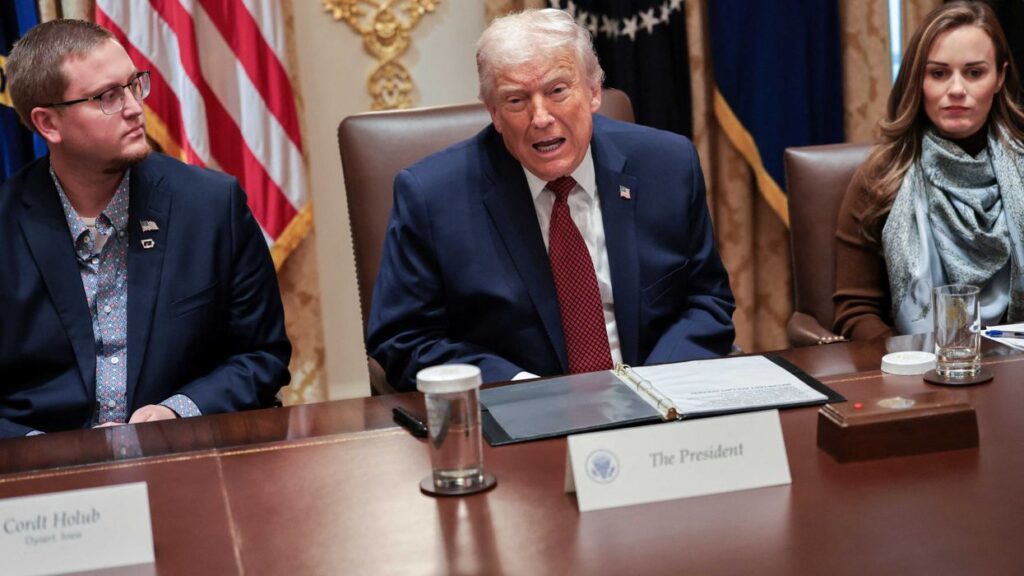 Expert makes staggering prediction about Trump after midterm: ‘Can’t talk his way out’