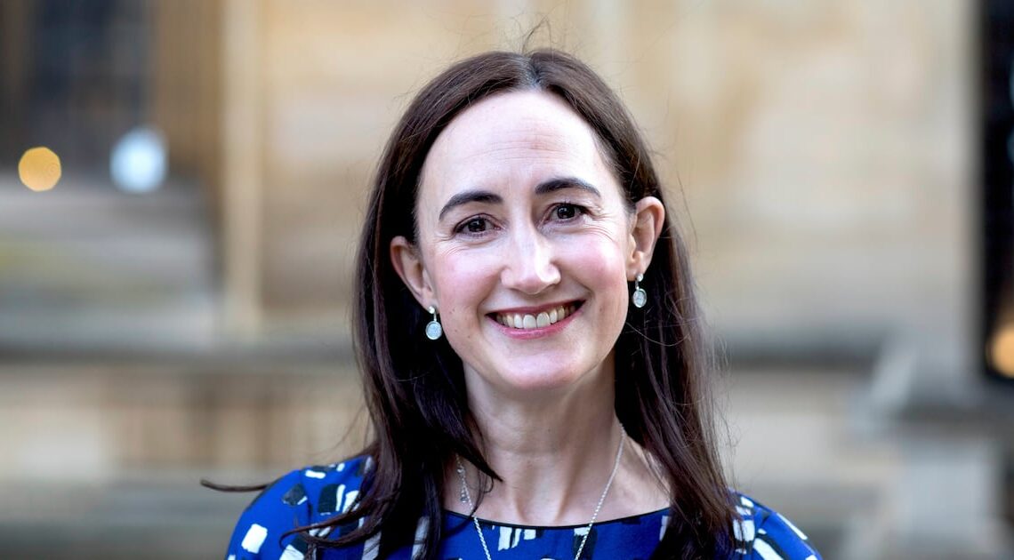 ‘Confessions of a Shopaholic’ Author Dies at 55