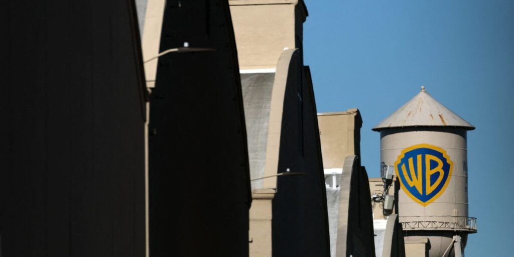 Warner Bros. fight hinges on value of shrinking cable assets