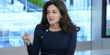 Sheryl Sandberg’s Lean In finds more women leaning out for the first time since the promotion survey began a decade ago: ‘Major moment of backsliding’