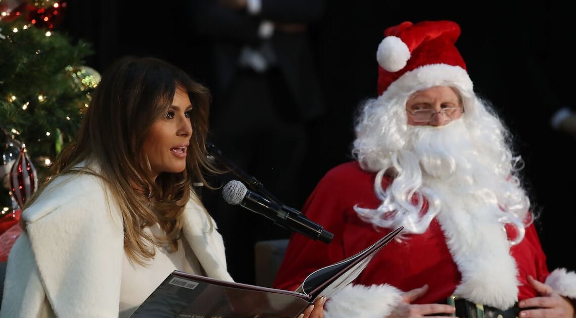 Obama Gives Melania a Master Class on How to Read to Kids