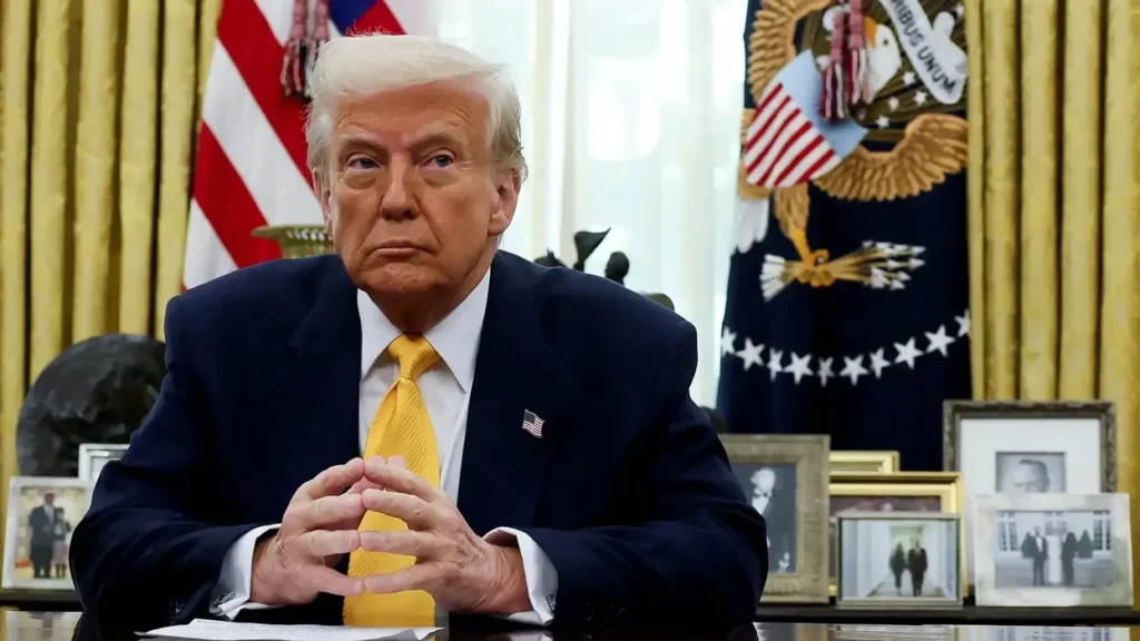 Economist says Trump sabotaged himself by ditching Biden policies and denying economic woe