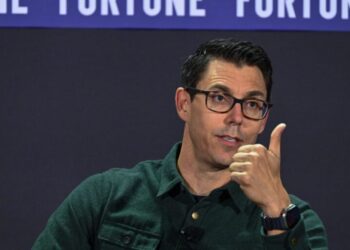 Rivian CEO says buying an EV isn’t a political choice, pointing out that R1 buyers are split evenly between Republicans and Democrats