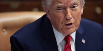 Trump tears into rebel GOP leader defying scheme: ‘Either a bad guy or a stupid one!’