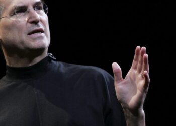 Apple’s Steve Jobs told students to never ‘settle’ in their careers: ‘If you haven’t found it yet, keep looking’