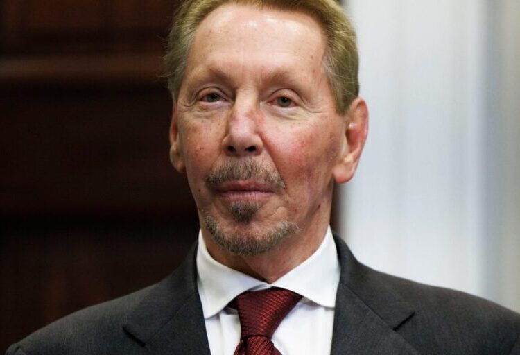 Oracle drops on disappointing cloud sales, more AI spending