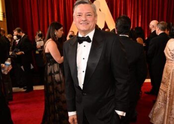 It’s a sequel, it’s a remake, it’s a reboot: Lawyers grow wistful for old corporate rumbles as Paramount, Netflix fight for Warner