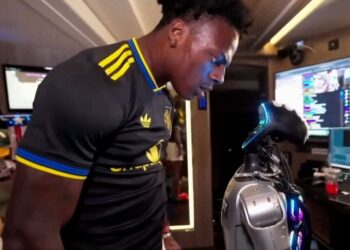 Streamer Sued for Assaulting Gay Robot