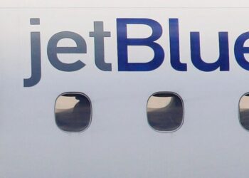 JetBlue flight near Venezuela avoids midair collision with U.S. Air Force tanker. ‘They passed directly in our flight path’