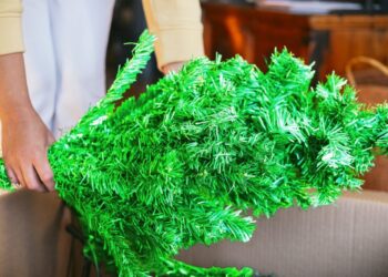 Fox News Instructs Viewers to Buy Plastic Christmas Trees So the Real Ones Can Be Sacrificed to Feed the Insatiable Hunger of AI Data Centers