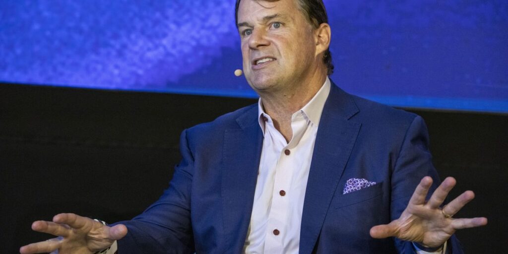 Ford is scrapping the all-electric F-150 Lightning and other big EVs amid a scramble to find a winning electric formula that will cost $19.5 billion