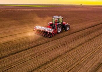 Trump double whammy has Ohio farmers now facing ‘full collapse’