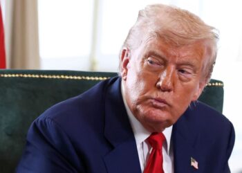 ‘Alcoholic’s personality’: Trump’s top aide compares him to her own drunk father