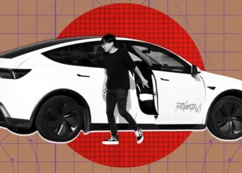 We’re Bracing for an Accident Now That Tesla Is Taking the Safety Drivers Out of Its Robotaxis