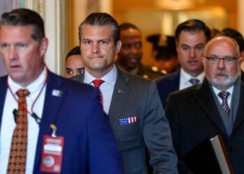 ‘Say that’s what it is’: Dems demand answers on Trump’s Venezuela regime change push