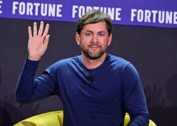 Amazon’s ride-hailing exec wants to ‘move people around’ in robotaxis: ‘If you’re with friends it’s dramatically more social’