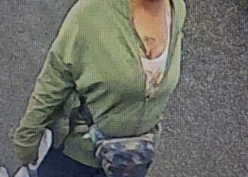 33-year-old woman charged with attempted mayhem after Mississippi Walmart sold bread with razor blades inside