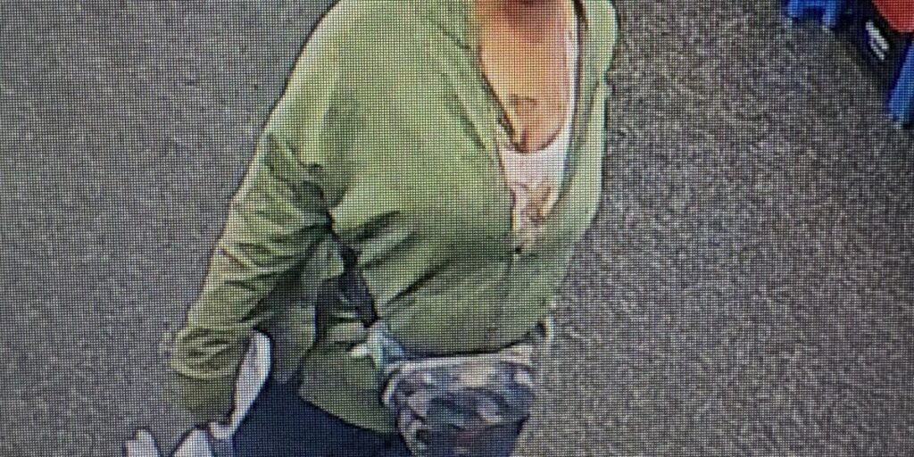 33-year-old woman charged with attempted mayhem after Mississippi Walmart sold bread with razor blades inside