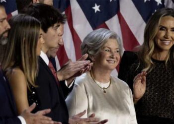 White House staffers ‘demoralized’ over ‘very, very odd’ Vanity Fair betrayal: report