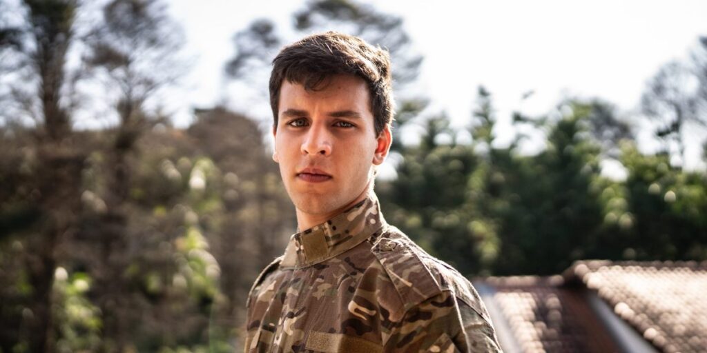 Britain’s defence chief calls on Gen Z grads leaving university to skip corporate jobs and join the military as war with Russia becomes a growing risk