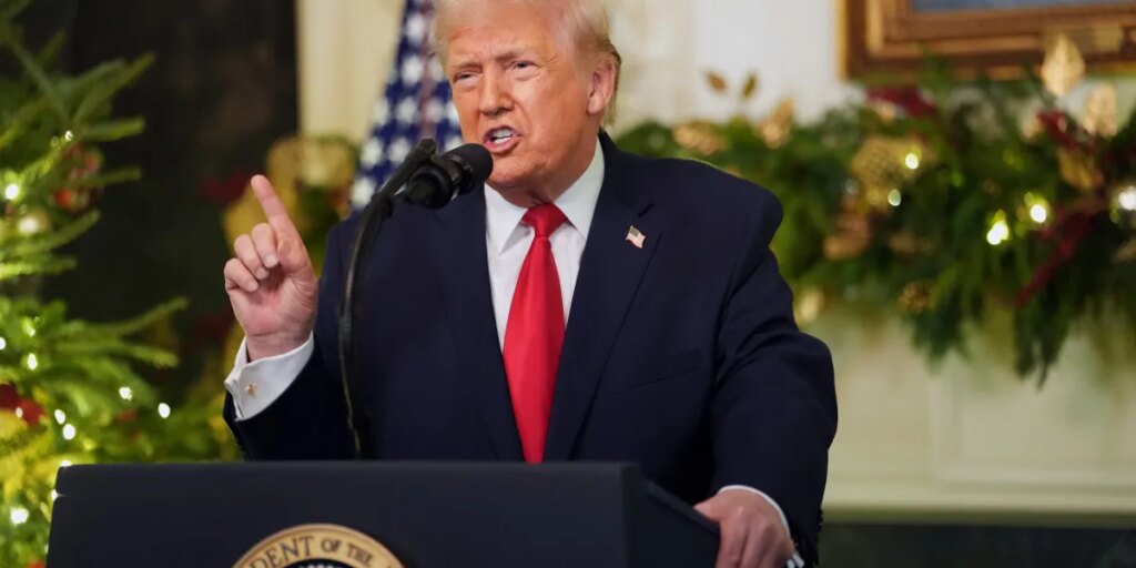 After Trump used prime-time speech to deny economic reality, his aides reassured him he did great