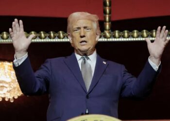 GOP worried by ‘growing pressure’ of one hot-topic issue dominating Trump admin