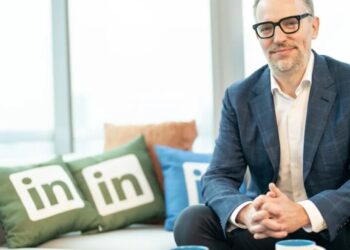 LinkedIn CEO says it’s ‘outdated’ to have a five-year career plan: It’s a ‘little bit foolish’ considering the pace AI is changing the workplace