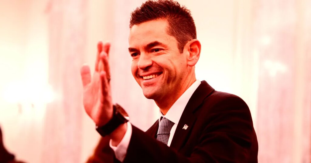 New NASA Director Taking Over Agency in Crisis