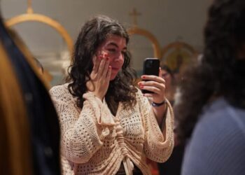 25 years after a Harvard professor told America it was ‘bowling alone,’ the loneliness epidemic is starker than ever