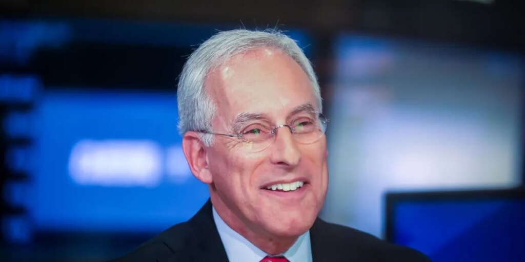 As graduates face a ‘jobpocalypse,’ Goldman Sachs exec tells Gen Z they need to know their commercial impact